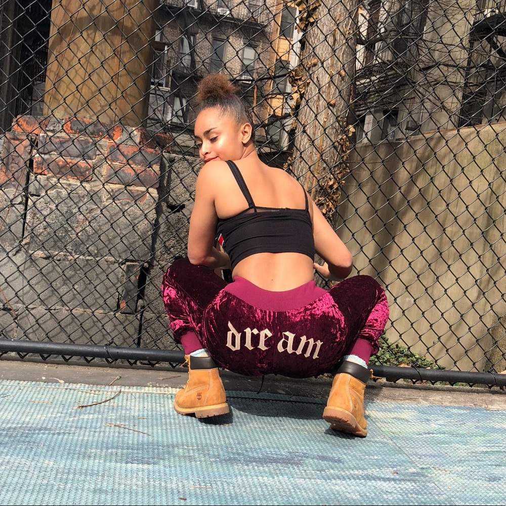 Dream velvet sweat pants